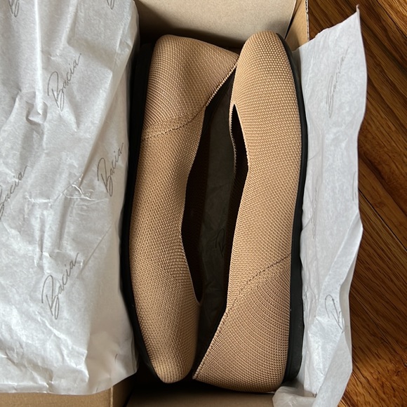 Nude flats - Picture 6 of 9